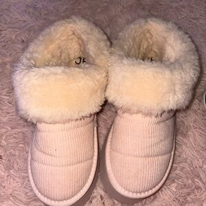 JF J.Ferrar Cream Fur Women's Slippers